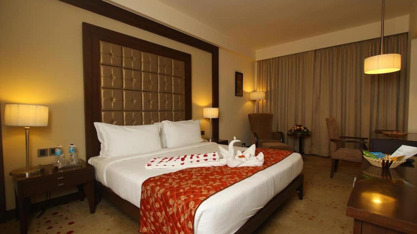 The Sky Imperial, Thaltej Hotel Ahmedabad Eksteriør billede